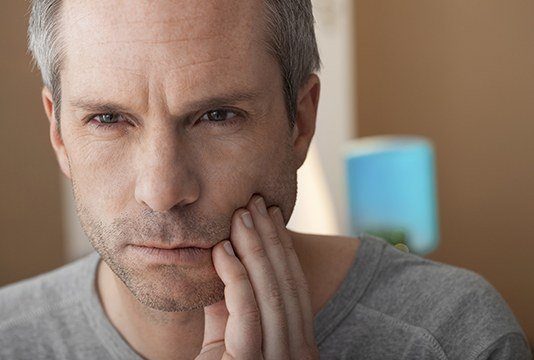 Gentle tooth extraction at FLOSS Dental - Delray